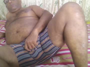 Beargryzzly Chaturbate stream image from January 09, 2025