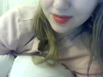Layannalea Chaturbate stream image from January 09, 2025