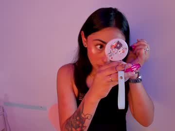 June_Evanss Chaturbate stream image from January 09, 2025