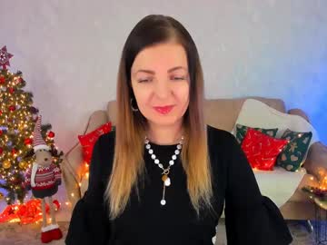 Youruniversee Chaturbate stream image from January 09, 2025
