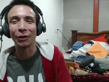 Doncanmcleaod Chaturbate stream image from January 09, 2025