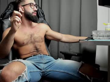 Liamaesthetic Chaturbate stream image from January 09, 2025