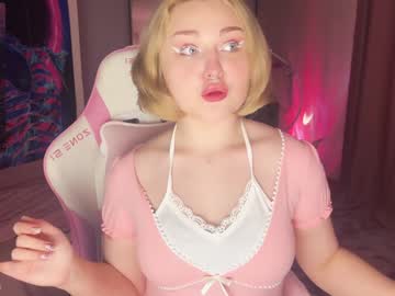 Feminine_Fatale Chaturbate stream image from January 09, 2025