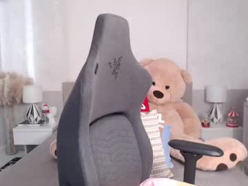 Smileyouarehere Chaturbate stream image from January 09, 2025