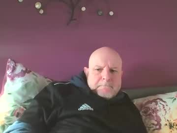 Reddw1 Chaturbate stream image from January 09, 2025