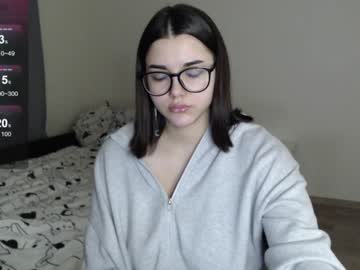 Cherryy1bb Chaturbate stream image from January 09, 2025
