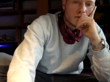 Gruendamien Chaturbate stream image from January 09, 2025