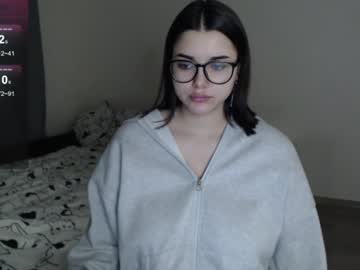 Kikamanne Chaturbate stream image from January 09, 2025