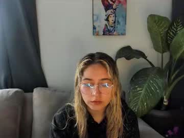 Ccuteass Chaturbate stream image from January 09, 2025