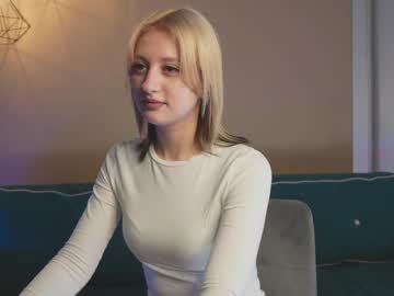 Milas_Miu Chaturbate stream image from January 09, 2025
