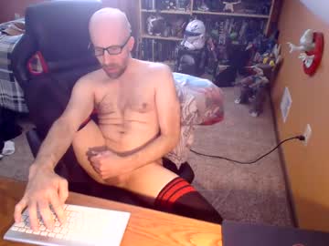 Tombomb13 Chaturbate stream image from January 09, 2025