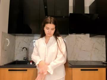 Aislycurvin Chaturbate stream image from January 09, 2025