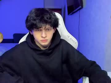 Matty4naughty Chaturbate stream image from January 09, 2025