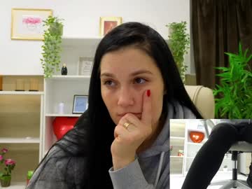 Selinesole_ Chaturbate stream image from January 09, 2025