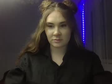 Lilyshade Chaturbate stream image from January 09, 2025