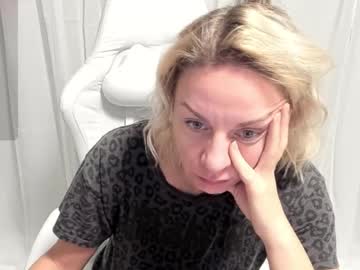 Porchaplay Chaturbate stream image from January 09, 2025