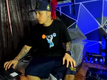 Reybigxxx Chaturbate stream image from January 09, 2025