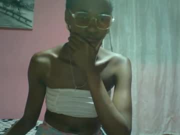 Juliexexy Chaturbate stream image from January 09, 2025