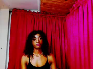 Hotgee2025 Chaturbate stream image from January 09, 2025