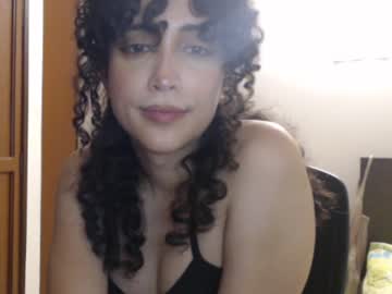 Apolosbitch Chaturbate stream image from January 09, 2025
