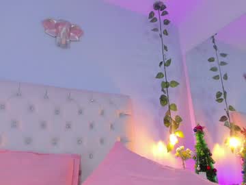 Isabella_Flowerss Chaturbate stream image from January 09, 2025