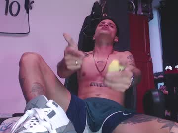 Skateboy444 Chaturbate stream image from January 09, 2025