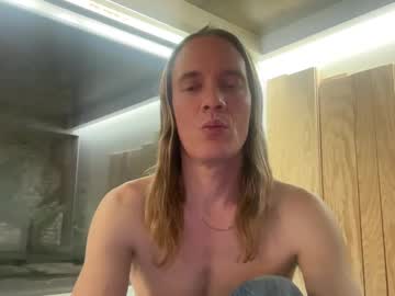 Alexandredetokeville Chaturbate stream image from January 09, 2025