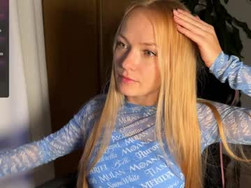 Emily_Jayreal Chaturbate stream image from January 09, 2025