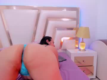 Lucinearias Chaturbate stream image from January 09, 2025