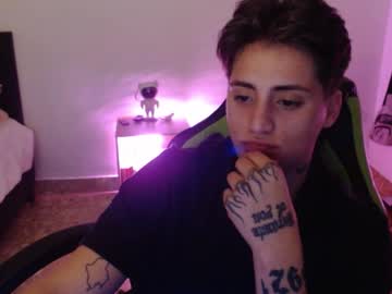Matwfoxx Chaturbate stream image from January 09, 2025