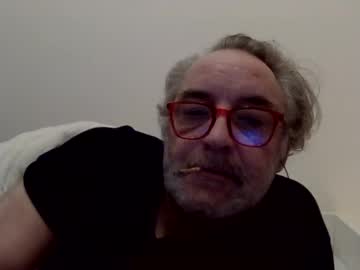 Camoswan Chaturbate stream image from January 10, 2025