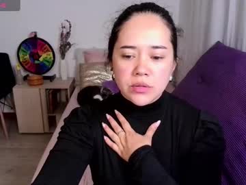Mandariina Chaturbate stream image from January 10, 2025