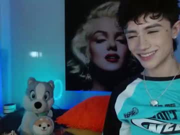 Maxiy_001 Chaturbate stream image from January 10, 2025