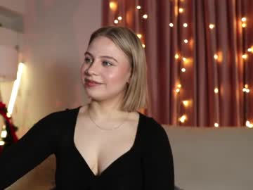 Selena_Flowers Chaturbate stream image from January 10, 2025