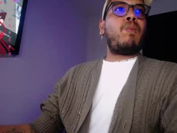 Xav2122 Chaturbate stream image from January 10, 2025