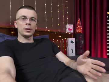 Dennis_Ryder Chaturbate stream image from January 10, 2025