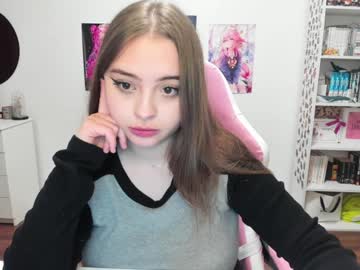 Lain__ Chaturbate stream image from January 10, 2025