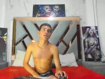 Andrewjhones23 Chaturbate stream image from January 10, 2025
