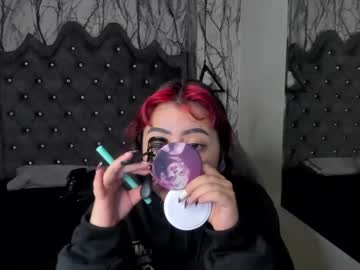 Larissa01_ Chaturbate stream image from January 10, 2025