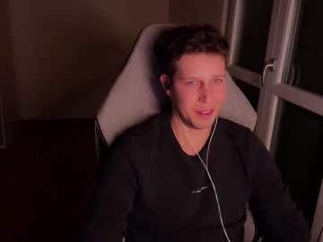 Spaduz Chaturbate stream image from January 10, 2025