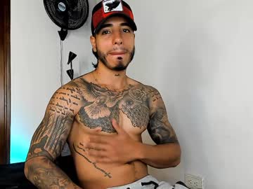 Jakee_Brown Chaturbate stream image from January 10, 2025