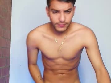 Lucky_Blessed Chaturbate stream image from January 10, 2025