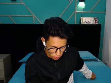 Ryanpricee Chaturbate stream image from January 10, 2025