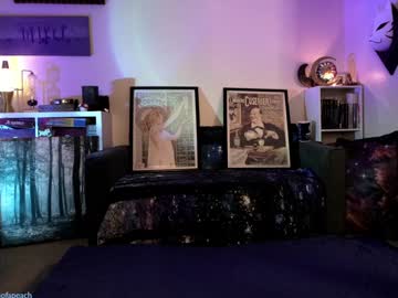 Widthofapeach Chaturbate stream image from January 10, 2025