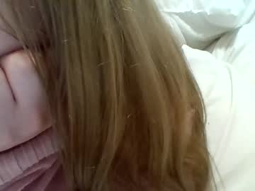 Layannalea Chaturbate stream image from January 10, 2025