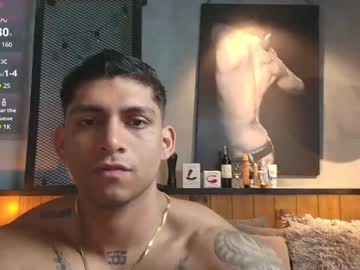 Crisstompson Chaturbate stream image from January 10, 2025