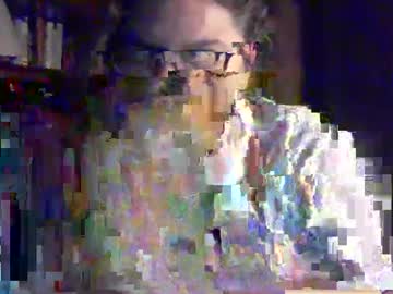 Crystalizzzee stream image from January 10, 2025