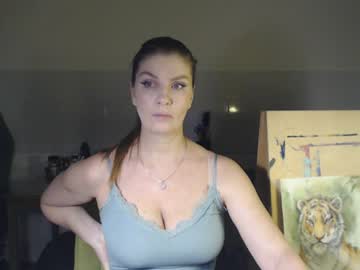 Elizzo Chaturbate stream image from January 10, 2025