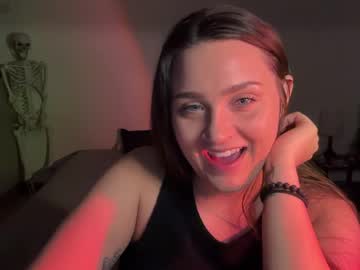 Iamcrystalann Chaturbate stream image from January 10, 2025