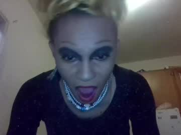 Lapuzzycat201923 Chaturbate stream image from January 10, 2025